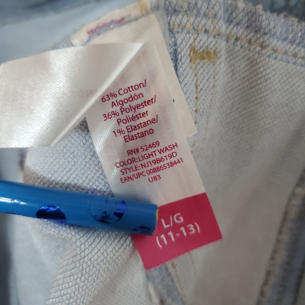 Mid Rise Stretch No Boundaries size L Large 11-13 Light Wash Denim Jean look - Picture 6 of 7